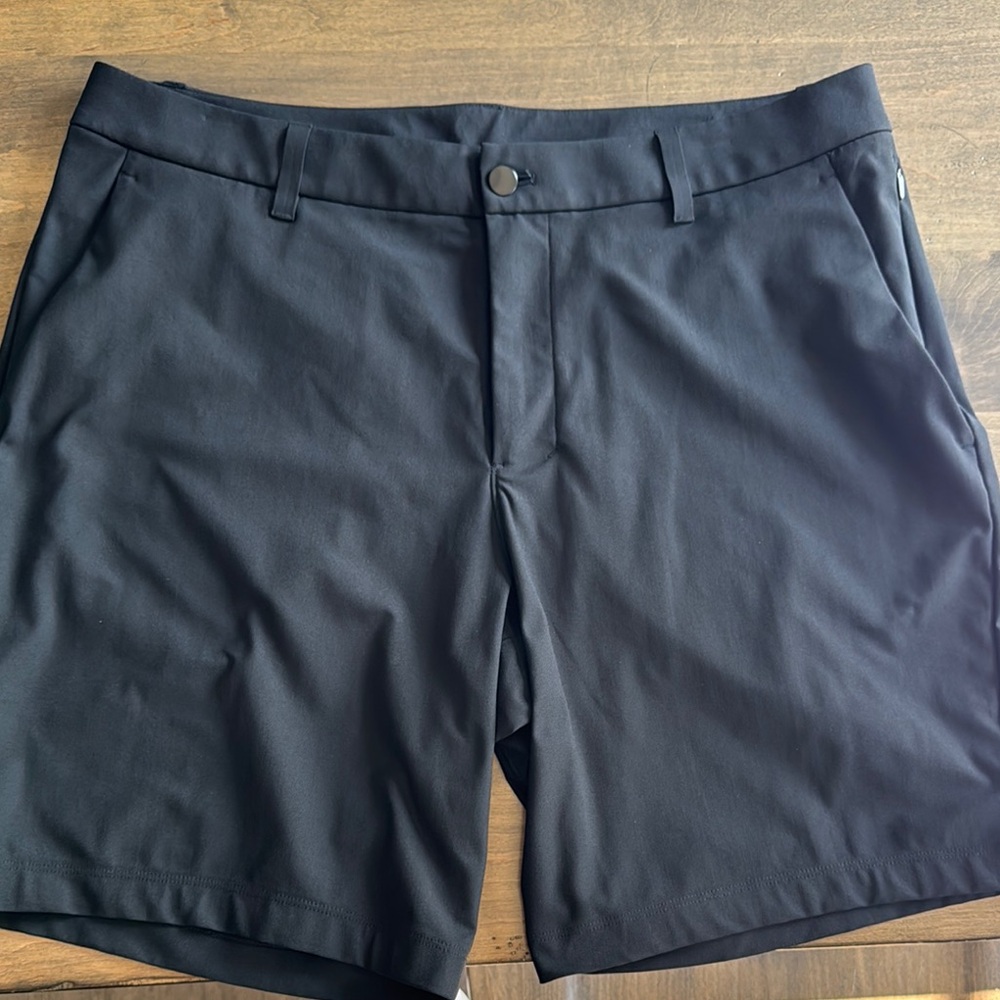 LULULEMON classic black shorts size 36
